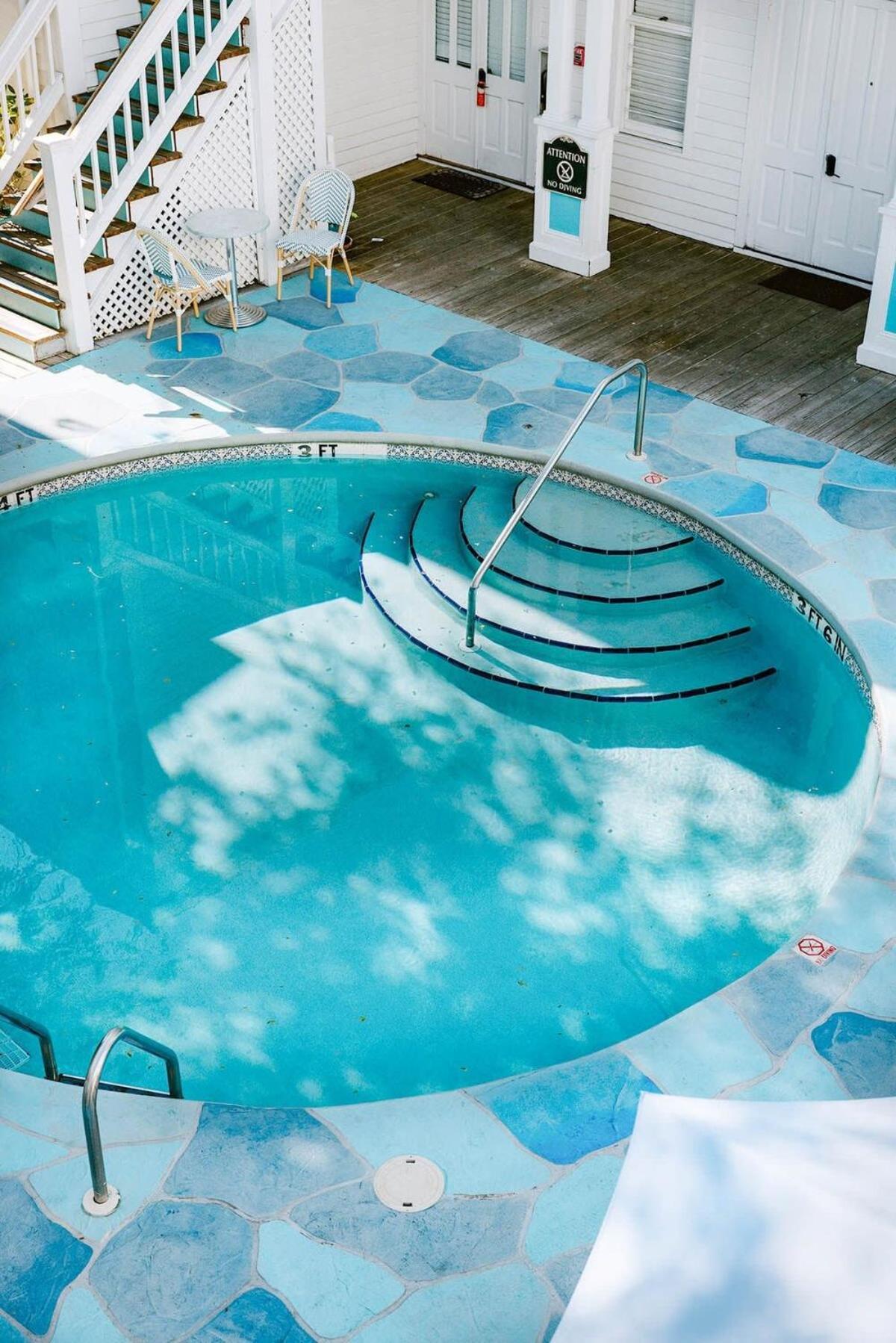 Deluxe King With Balcony - At James House With Parking! Cayo Hueso Exterior foto