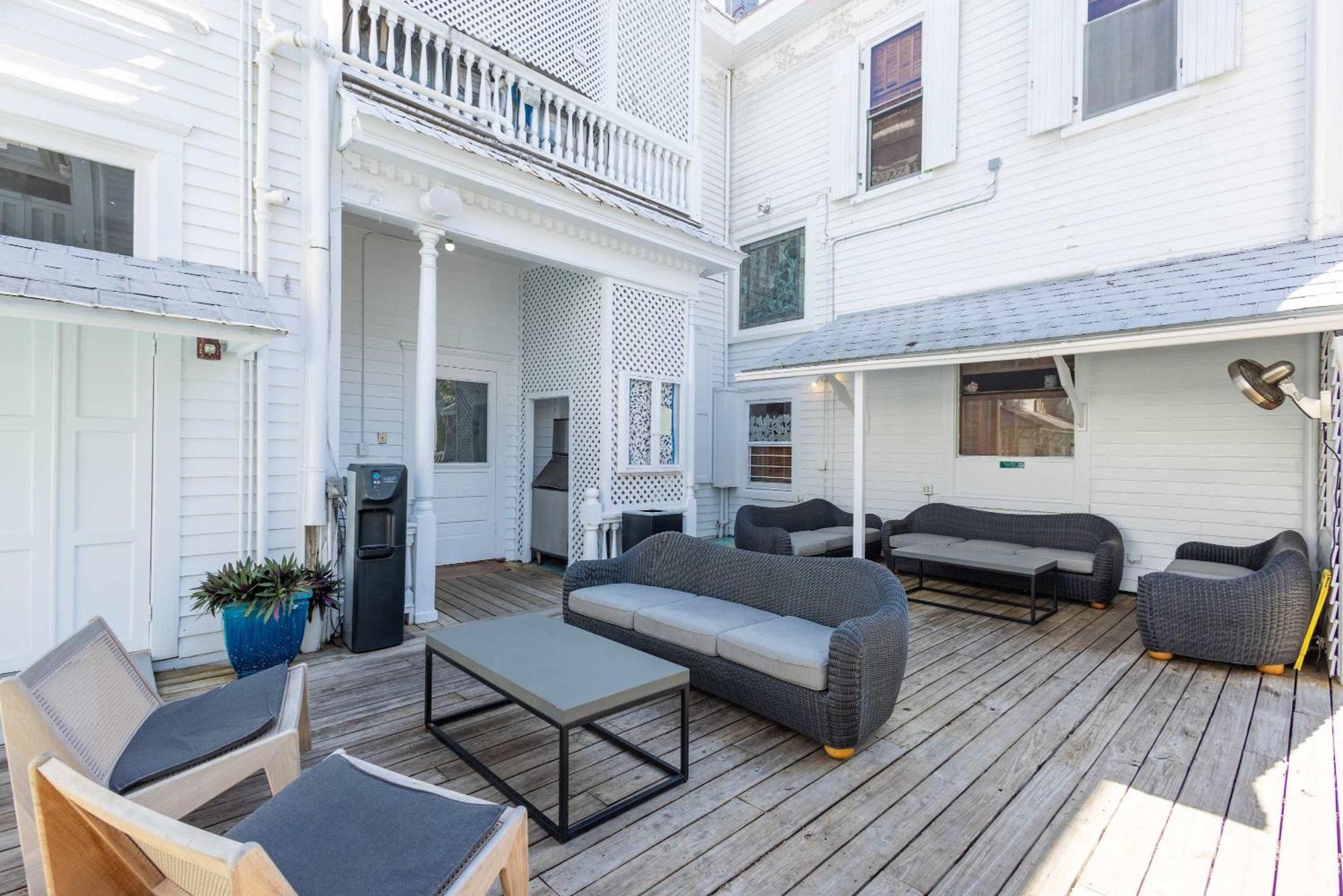 Deluxe King With Balcony - At James House With Parking! Cayo Hueso Exterior foto