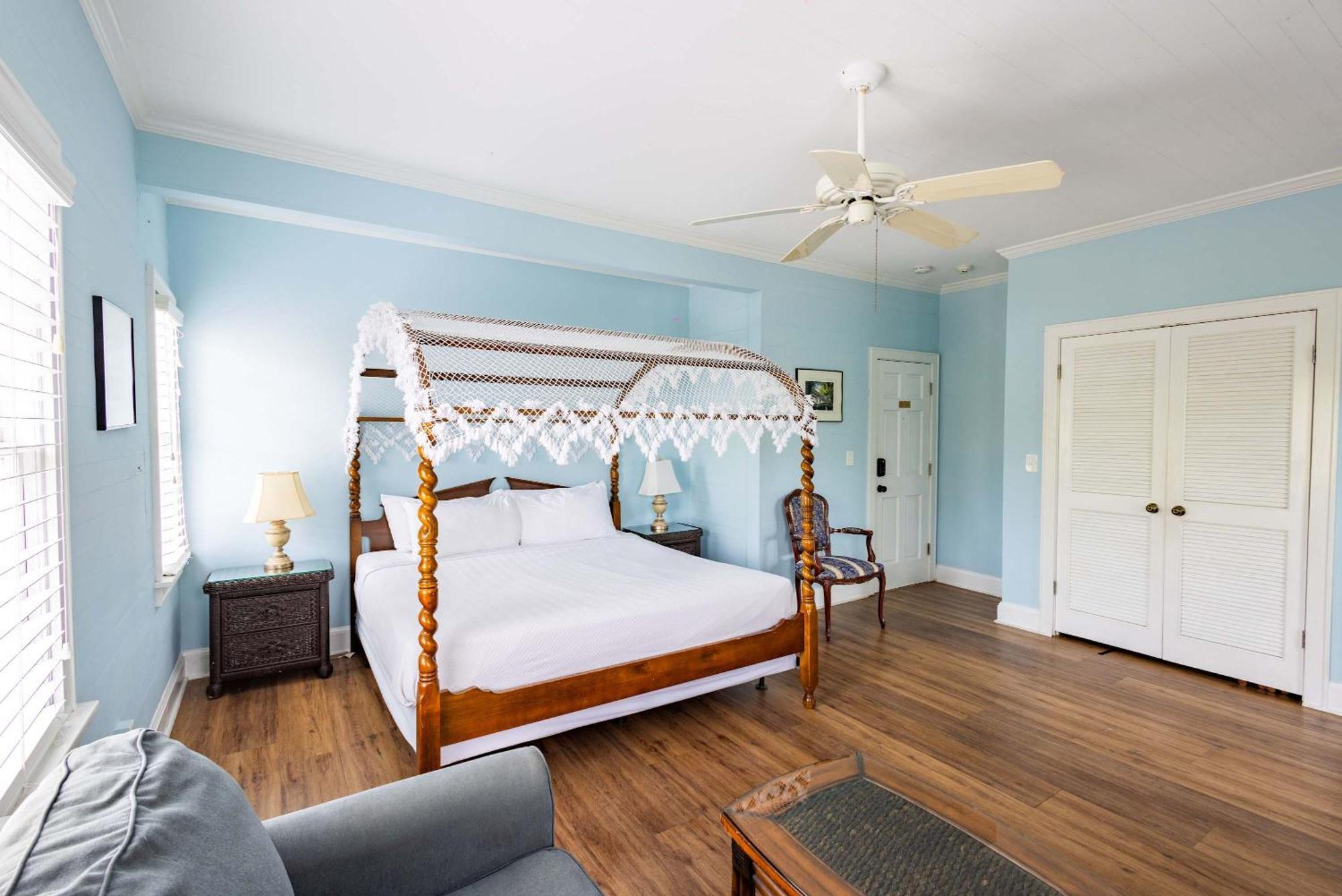 Deluxe King With Balcony - At James House With Parking! Cayo Hueso Exterior foto