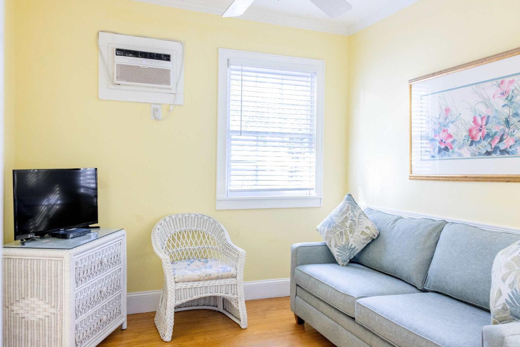 Deluxe King With Balcony - At James House With Parking! Cayo Hueso Exterior foto
