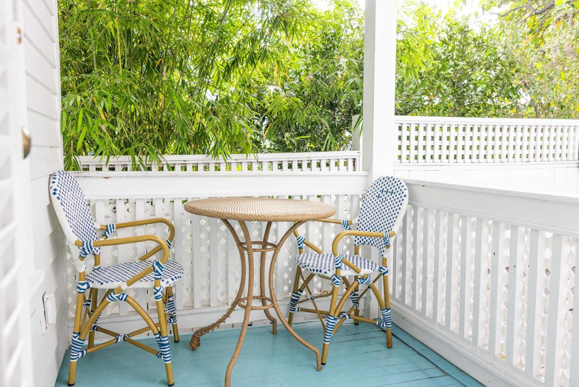 Deluxe King With Balcony - At James House With Parking! Cayo Hueso Exterior foto